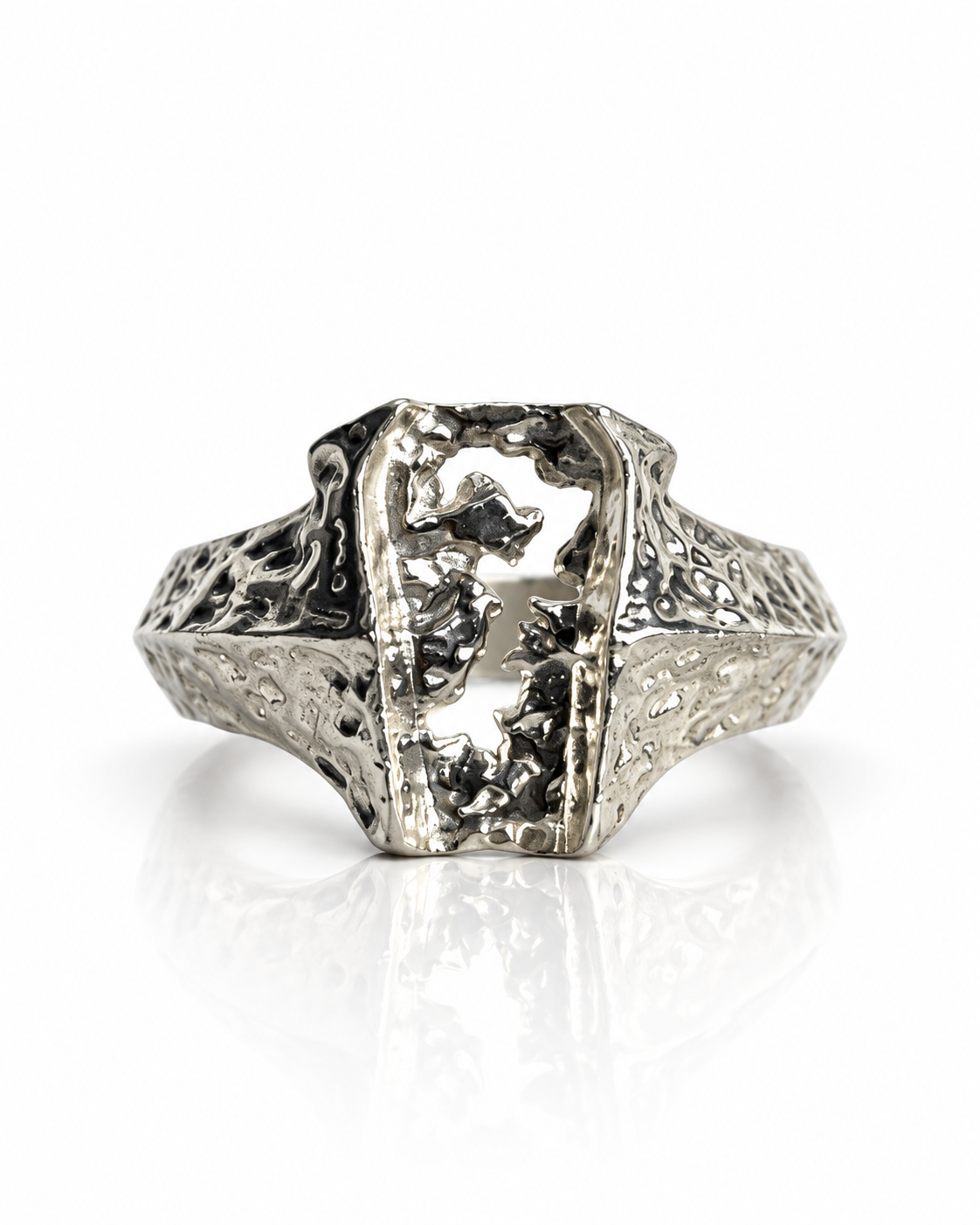 '7' ring, with Karina Panina